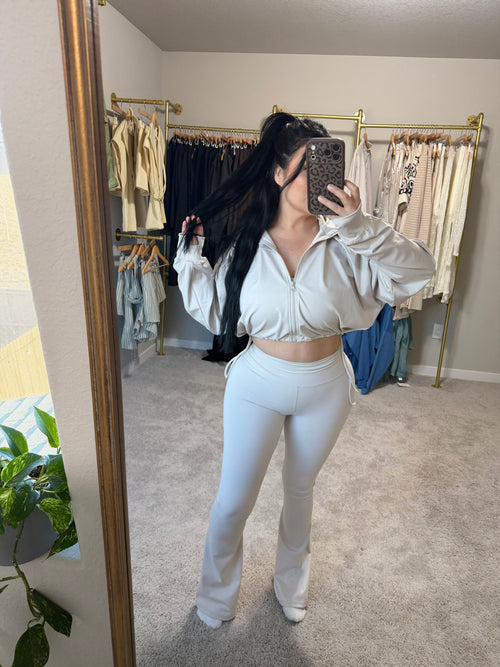 2 piece Nude active set