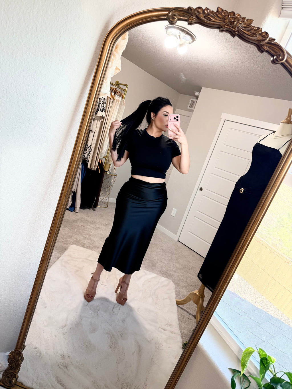 Black skirt